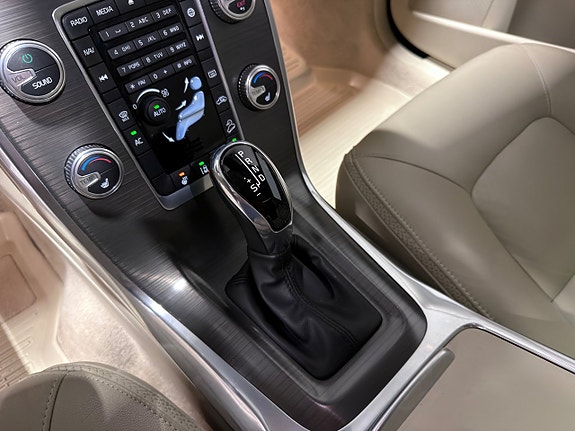 Volvo XC70 21 of 30