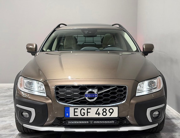 Volvo XC70 3 of 30