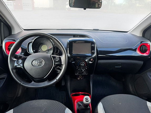 Toyota Aygo 9 of 11
