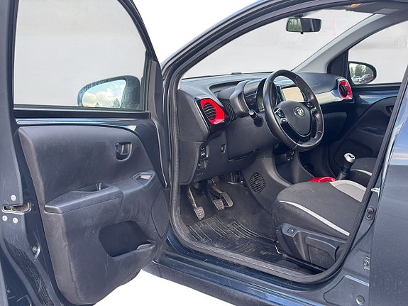 Toyota Aygo 6 of 11