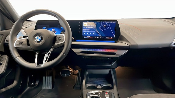 BMW 120 4 of 11