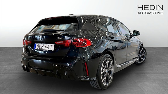 BMW 120 2 of 11