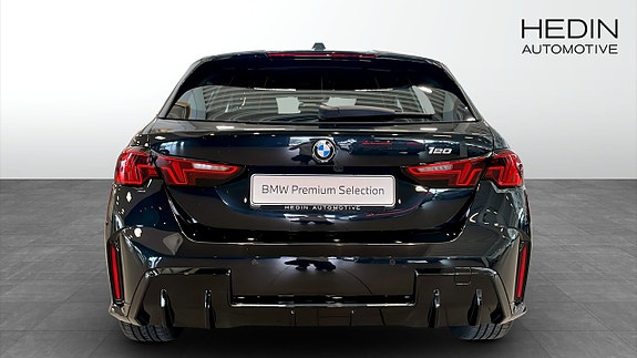 BMW 120 7 of 11
