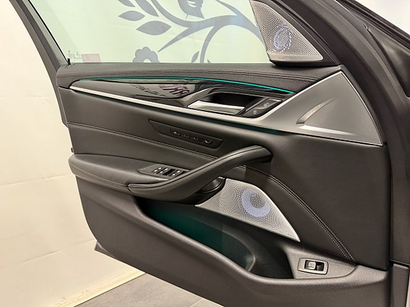 BMW M550i 17 of 22