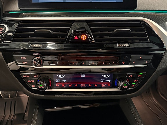 BMW M550i 15 of 22