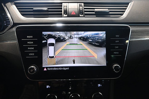 Skoda Superb 18 of 25