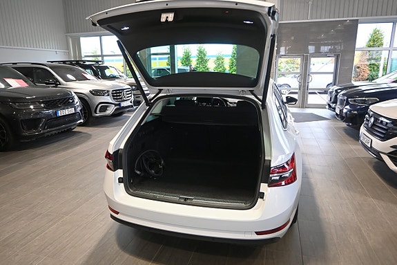 Skoda Superb 12 of 25