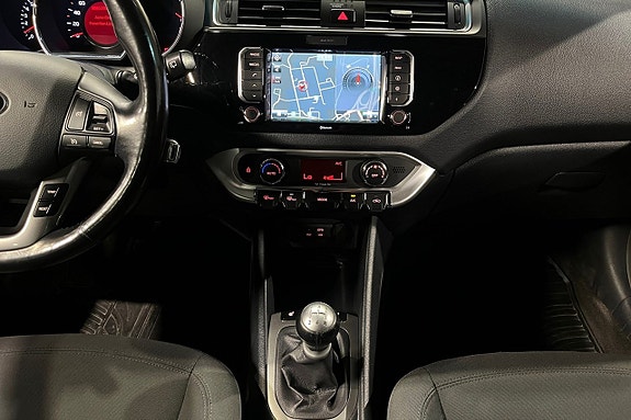 Kia Rio 11 of 16