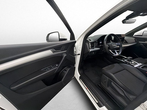 Audi Q5 11 of 30