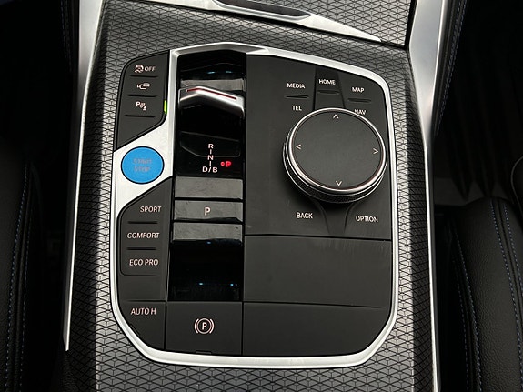 BMW i4 26 of 30