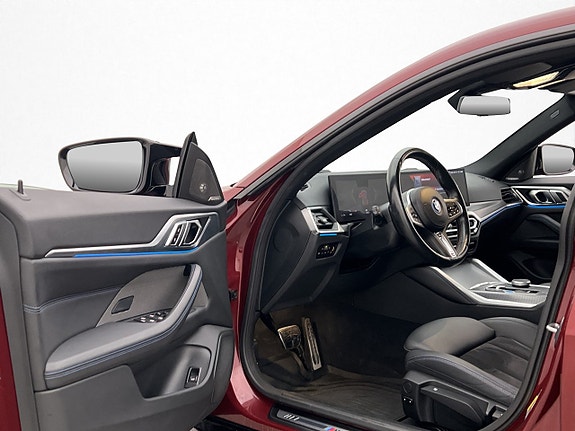 BMW i4 11 of 30
