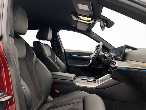 BMW i4 28 of 30