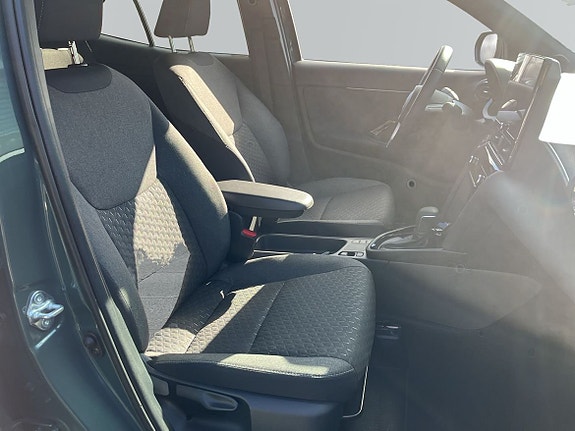Toyota Yaris Cross 8 of 12