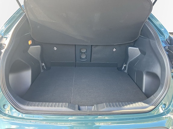 Toyota Yaris Cross 12 of 12