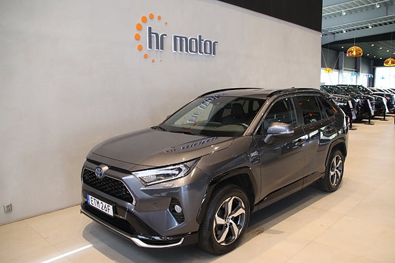 Toyota RAV4 3 of 19