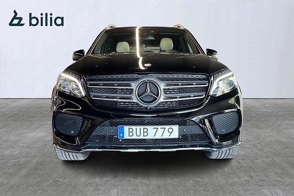 Mercedes-Benz GLS350 d 2 of 25