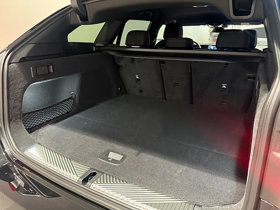 BMW i5 6 of 18