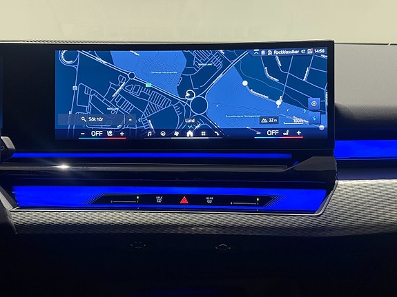 BMW i5 15 of 18