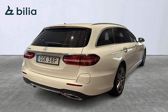 Mercedes-Benz E300 3 of 19