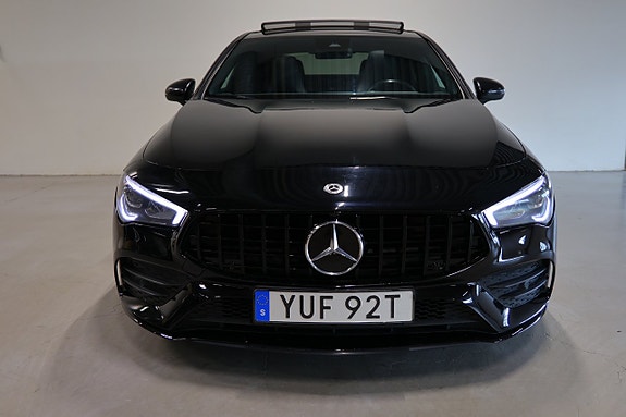 Mercedes-Benz CLA180 4 of 26