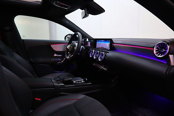 Mercedes-Benz CLA180 10 of 26
