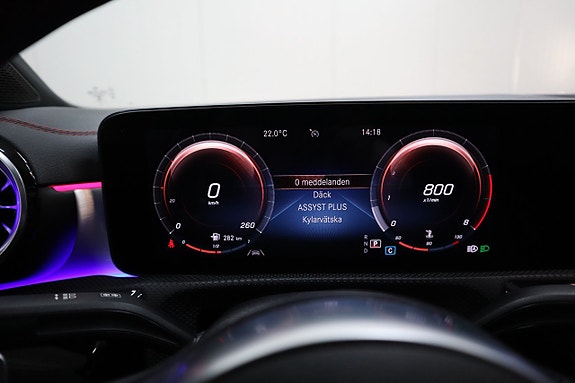 Mercedes-Benz CLA180 25 of 26