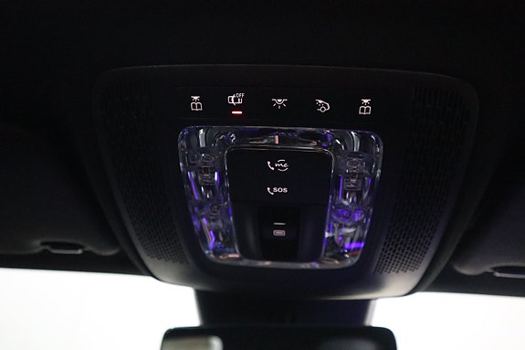 Mercedes-Benz CLA180 15 of 26