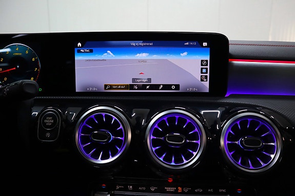 Mercedes-Benz CLA180 16 of 26