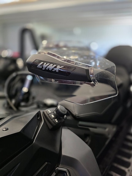 Lynx XTERRAIN BRUTAL VIP 850 E-TEC • 81 MIL • KÖP ONLINE • 1299:-/MÅN 11 of 23
