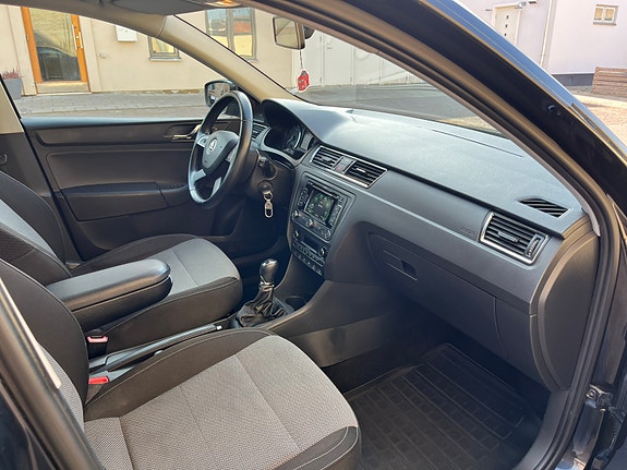 Skoda Rapid 6 of 8