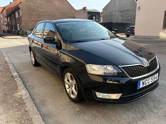 Skoda Rapid 3 of 8