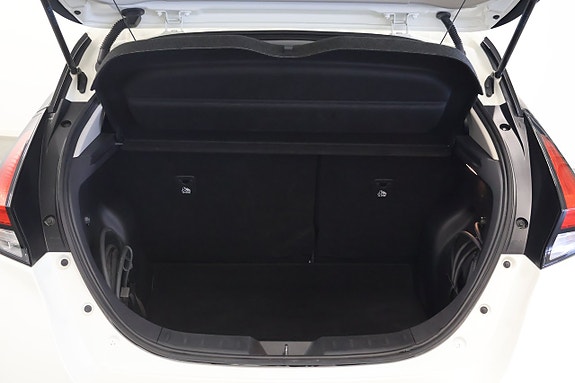 Nissan Leaf 16 of 18