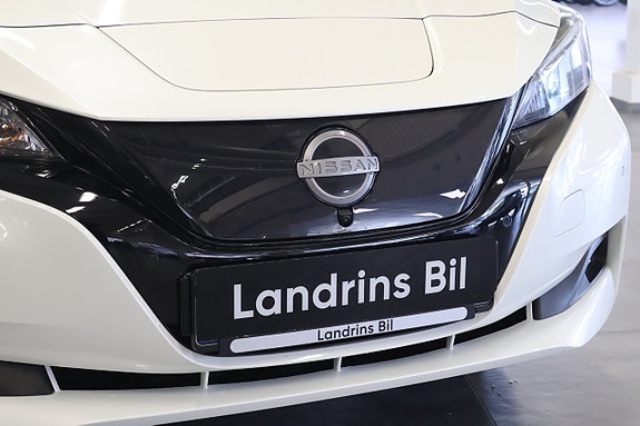 Nissan Leaf 18 of 18