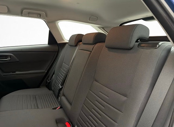 Toyota Auris 11 of 14