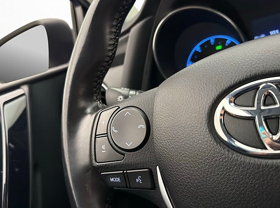 Toyota Auris 4 of 14