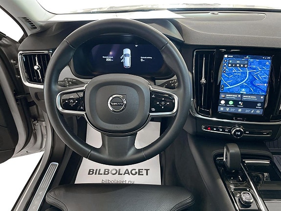 Volvo V90 10 of 17