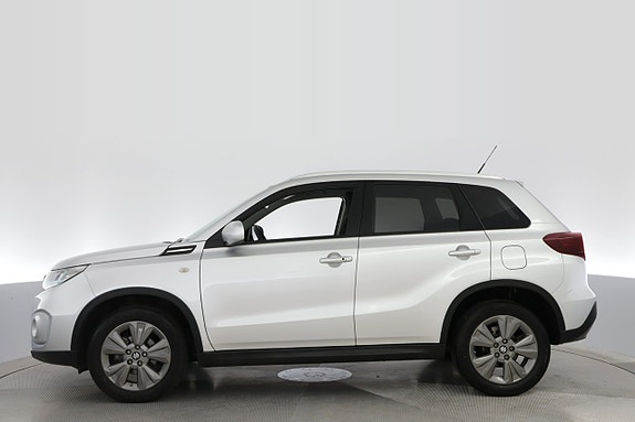 Suzuki Vitara 2 of 15
