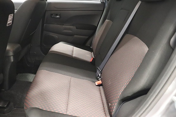 Mitsubishi ASX 8 of 10