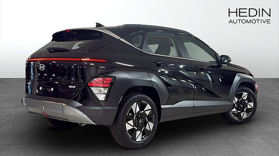 Hyundai Kona 2 of 12
