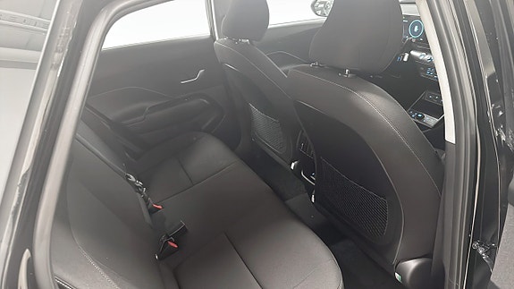 Hyundai Kona 5 of 12