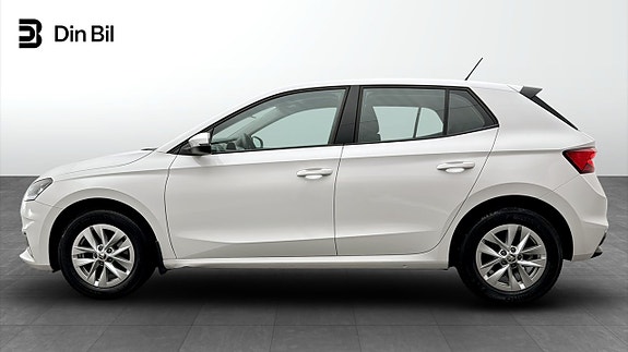 Skoda Fabia 2 of 22