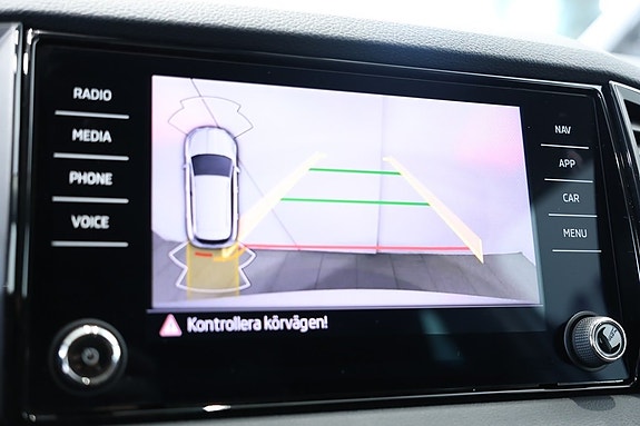 Skoda Karoq 13 of 19