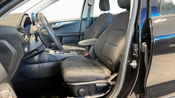 Ford Kuga 11 of 17