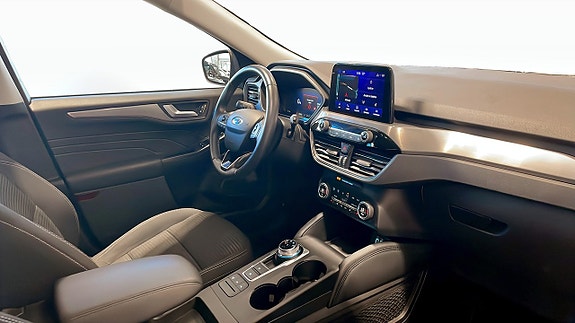 Ford Kuga 3 of 17