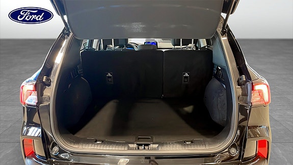 Ford Kuga 10 of 17
