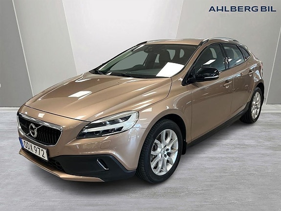 Volvo V40 Cross Country 4 of 27