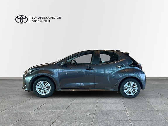 Toyota Yaris 4 of 11