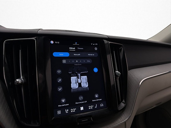 Volvo XC60 26 of 30