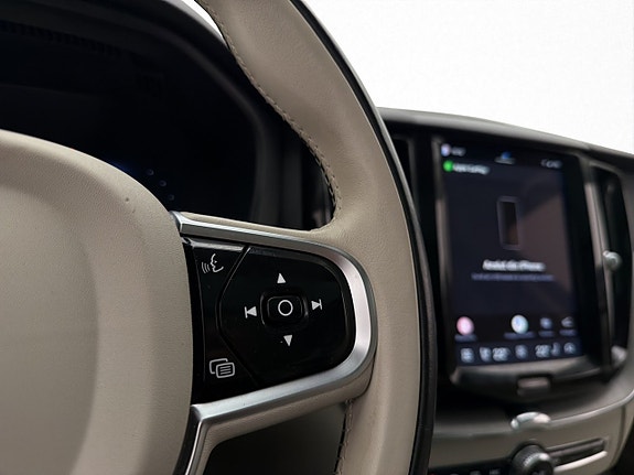 Volvo XC60 19 of 30