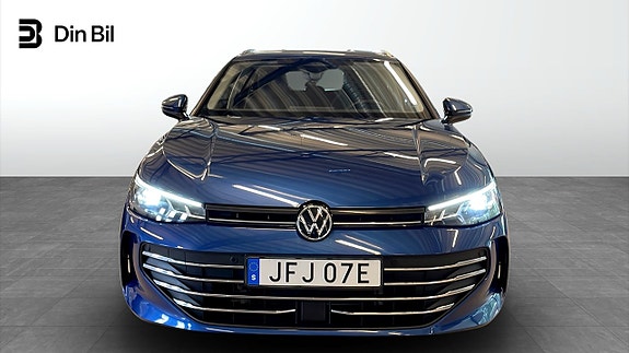 Volkswagen Passat 4 of 20